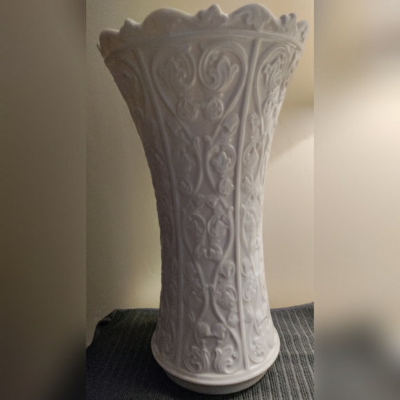 Lenox Other - 🎉 Lenox - Wentworth -Vase